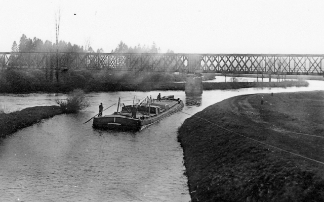 Chemin de halage vers 1900