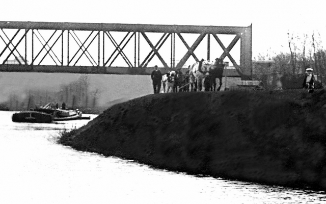 Chemin de halage vers 1900